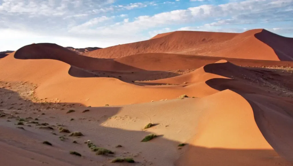 Croaziere Luderitz Namibia - dune rosii deșert Atlantic coastă